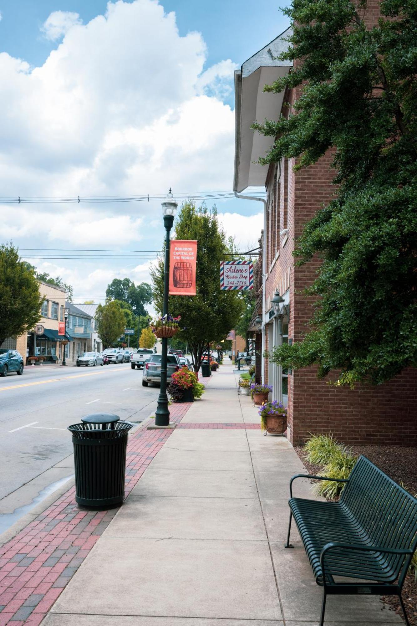 Distill-Inn Bardstown Exterior foto